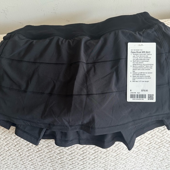 Lululemon Black skirt - Picture 2 of 4